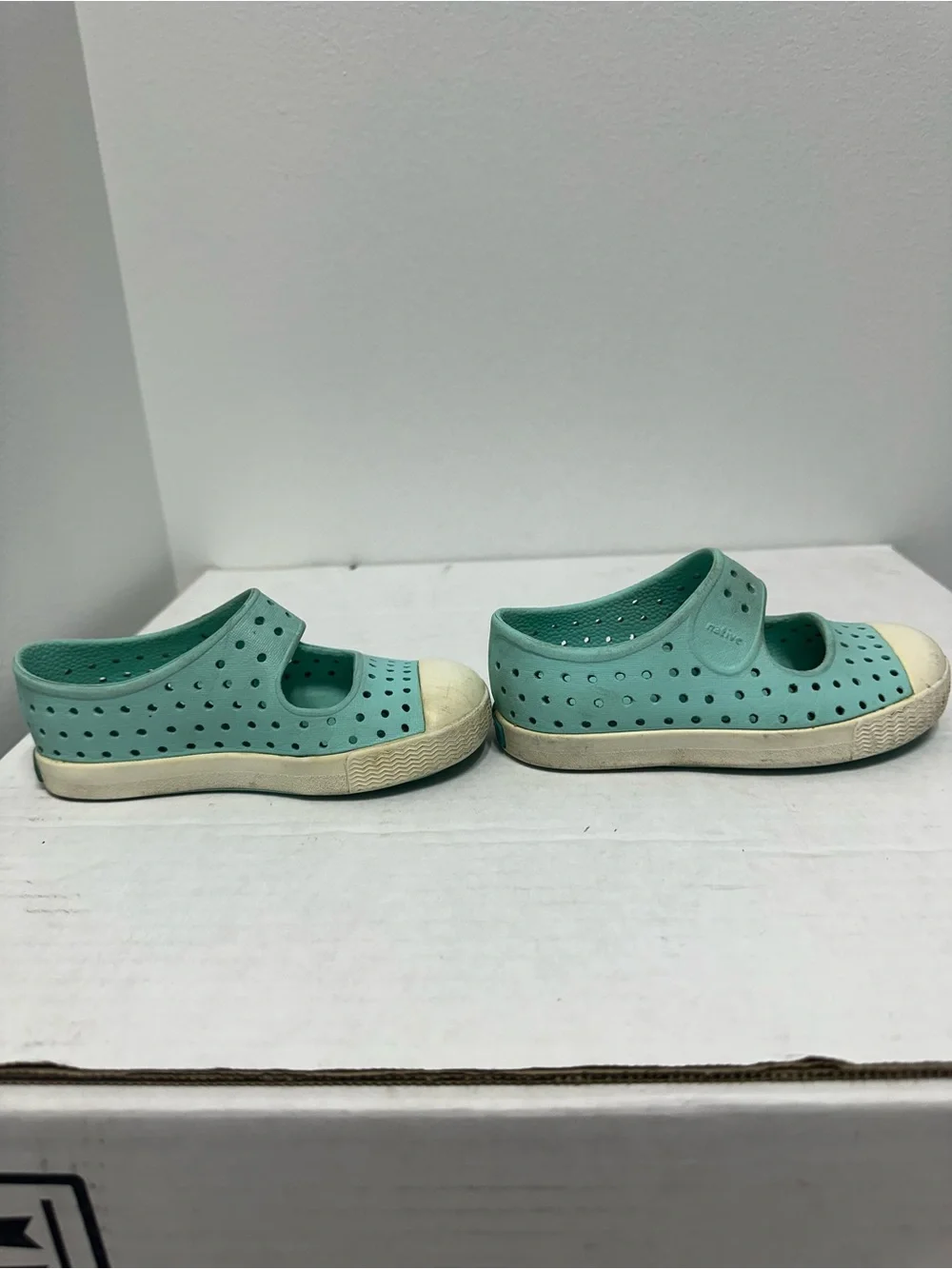 Native Light Blue Size C6 Mary Jane Unisex Kids Slip On Shoes Lightweight